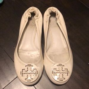 Tory Burch white patent leather shoes! Size 6.5!